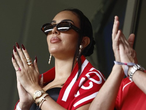 Harga Cincin Tunangan Ronaldo: Bisa Bikin 162 Sound Horeg