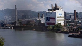 Ledakan Pabrik Baja di Pennsylvania AS, 1 Tewas 10 Terluka