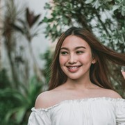 5 Cara Menjadi Perempuan yang Punya Positive Vibes