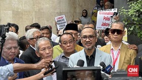 Abraham Samad Didampingi Said Didu Cs Penuhi Panggilan Polisi