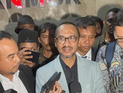 Diperiksa Polisi, Abraham Samad Dicecar 56 Pertanyaan soal Ijazah Jokowi