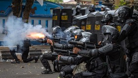Alasan Polisi Tembak Gas Air Mata Saat Demo Pati