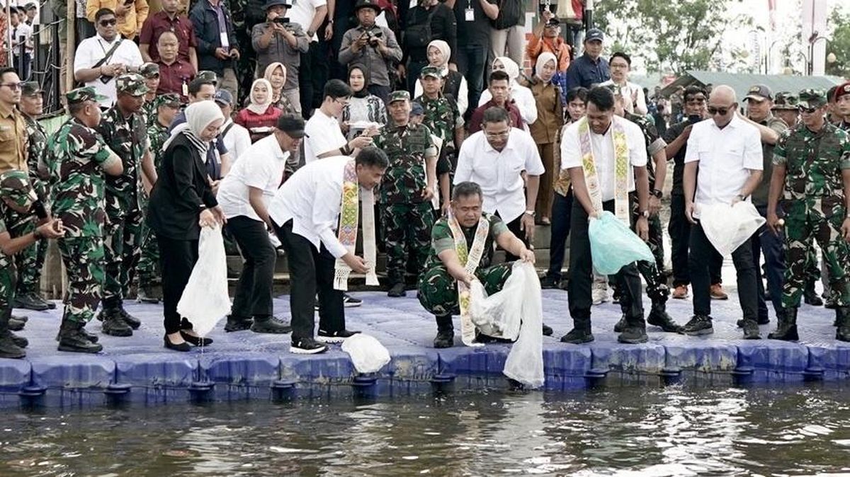Aksi Bersih Waduk Mandiri Sahabat Desa Gerakkan Ekonomi di Jabar