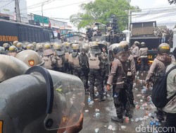 Demo Pati Semakin Memanas, Polisi Sinyalir Ada Kelompok Penyusup