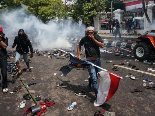 Dua Orang Dilaporkan Tewas Saat Demo Bupati Pati