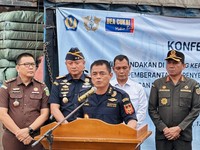 Bea Cukai Gagalkan Penyelundupan Terbesar Sepanjang Sejarah Rp 30 M Bea Cukai Gagalkan Penyelundupan Terbesar Sepanjang Sejarah Rp 30 M