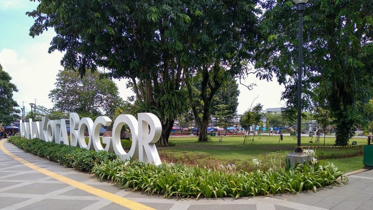 Bogor city square, city park, public space, Bogor, West Java, Indonesia, March 2023