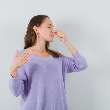 Selain Tidak Mandi, 7 Kebiasaan Sehari-hari yang Bisa Membuat Bau Badan