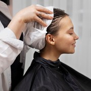 Creambath atau Hair Mask: Mana yang Lebih Cocok untuk Rambutmu? Ini Perbedaannya!