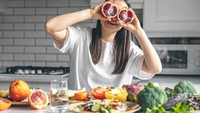 Kamu Masih Percaya 10 Mitos Makanan Legendaris Ini? Saatnya Move On!