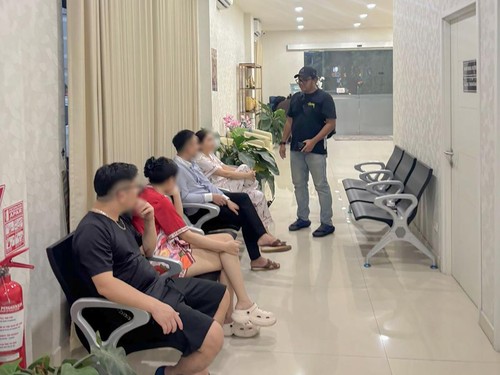 Imigrasi Tangkap 11 WN Vietnam, Pekerja Klinik Kecantikan di PIK