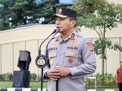 Kapolda Riau Beri Penghargaan Anggota Pengungkap Beras Oplosan-PETI