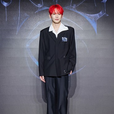 Lirik Lagu Hunter - Key SHINee