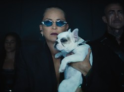 Nge-direct Sharon Stone, Timo Tjahjanto: Emak-emak Seru