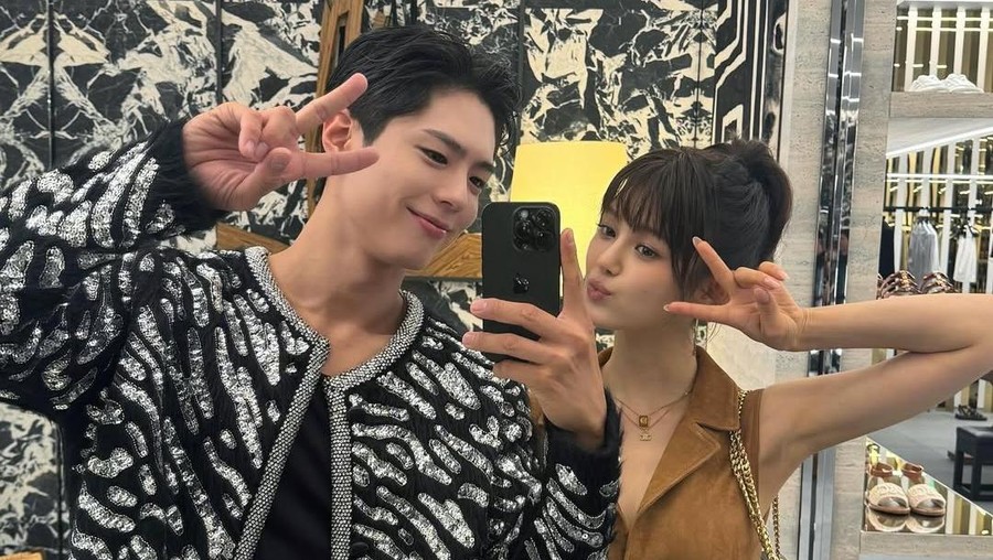 Park Bo Gum Terekam Lari Pagi Bareng Danielle NewJeans Park Bo Gum Terekam Lari Pagi Bareng Danielle NewJeans