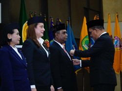 320 ASN NTT Terima Satyalancana Karya Satya dari Prabowo