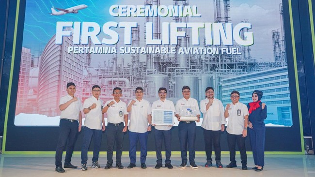 PT Pertamina meluncurkan Sustainable Aviation Fuel (SAF) yang diolah dari minyak jelantah guna mendukung ketahanan energi dan target NZE Indonesia 2060.