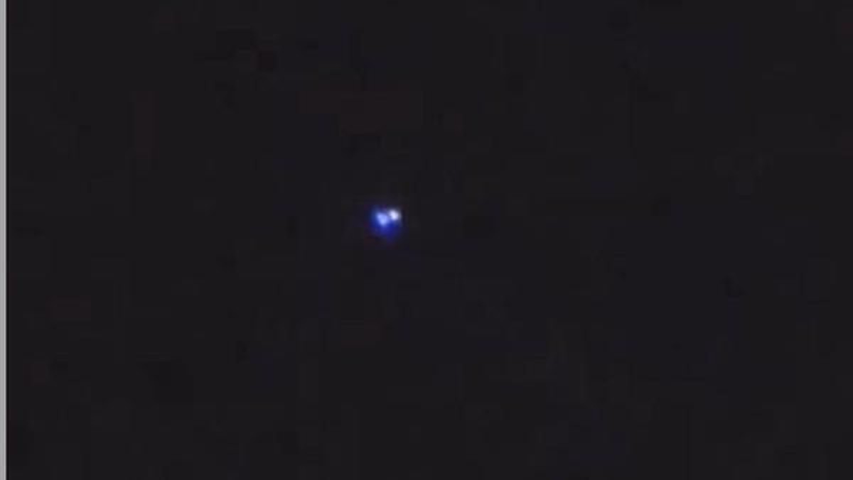 Viral UFO Muncul di Atas Langit Iran Setelah 50 Tahun, Ada Apa?