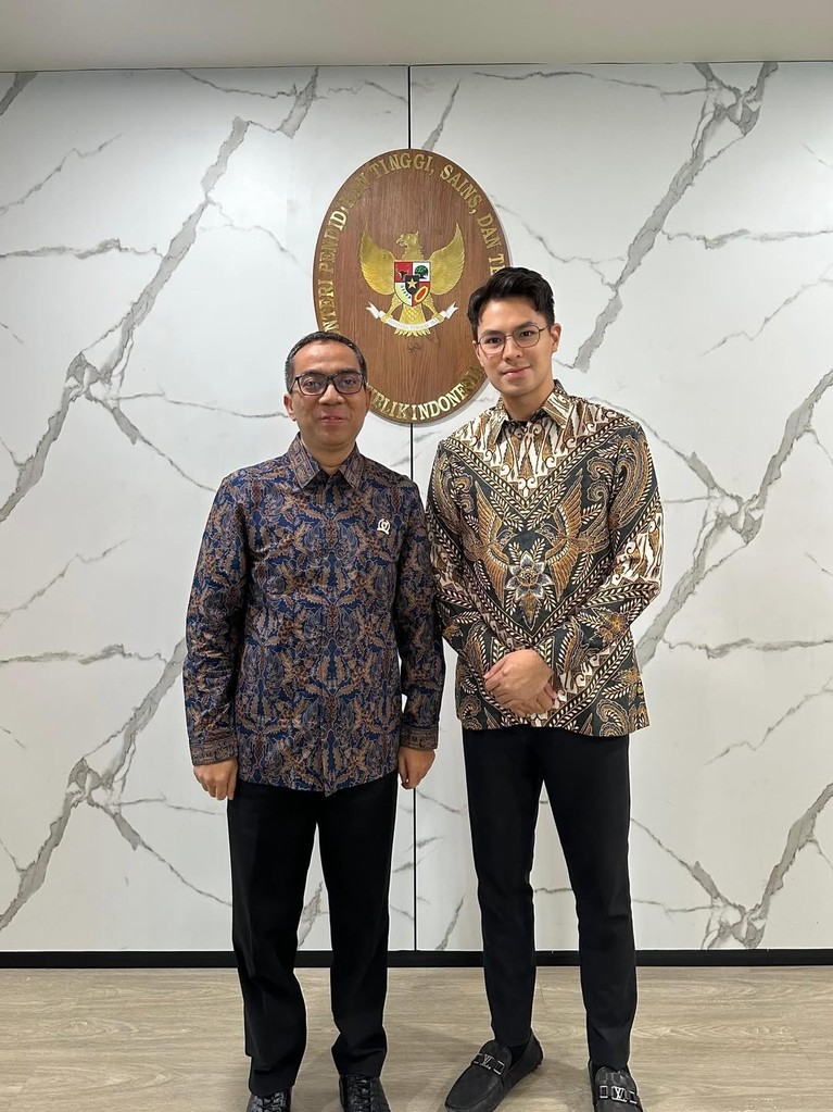 Fero Walandouw Fero Walandouw