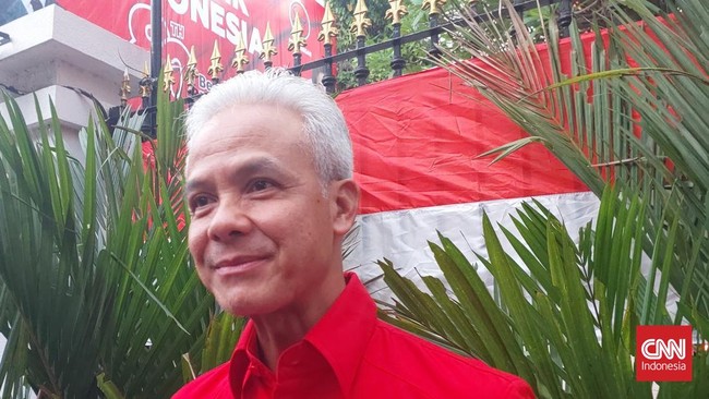 Ganjar Komentari Setahun Prabowo-Gibran, Singgung Evaluasi Personel Ganjar Pranowo yang merupakan pesaing Prabowo pada Pilpres 2024 lalu imenilai setahun pemerintahan menjadi waktu yang cukup untuk melakukan evaluasi.