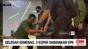 VIDEO: Geledah Kemenag, 3 Koper Diamankan KPK