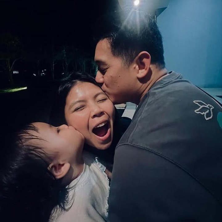 <p>Melalui unggahan di Instagramnya, Felix tak lupa mengucapkan selamat ulang tahun untuk istrinya, Greysia. "Selamat ulang tahun yang paling bahagia untukmu, Mama! Jessia dan aku tidak bisa cukup bersyukur kepada Tuhan karena memiliki Mama dalam hidup kami. Terima kasih Mama sudah menjadi bagian dari hidup kami. Kami sayang banget sama Mama," tulis Felix, Senin (11/05/2025). (Foto: Instagram @greyspolii)</p>