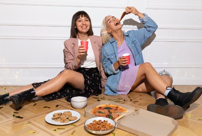 Punya social life baru/Foto: freepik.com/freepik