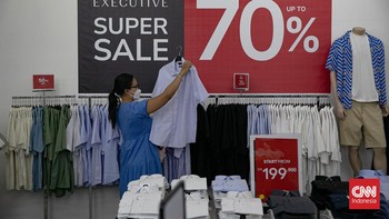 FOTO: ISF 2025, Guyuran Diskon Gede-gedean Pendorong Daya Beli