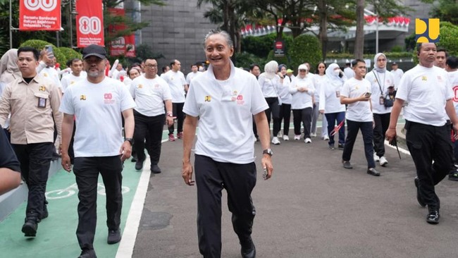 HUT RI ke-80, Kementerian PU Gelar Jalan Sehat dan Festival Merdeka Jalan sehat menyambut HUT RI ke-80 ini juga menjadi sarana mempererat silaturahmi dan menjaga kekompakan keluarga besar Kementerian PU.