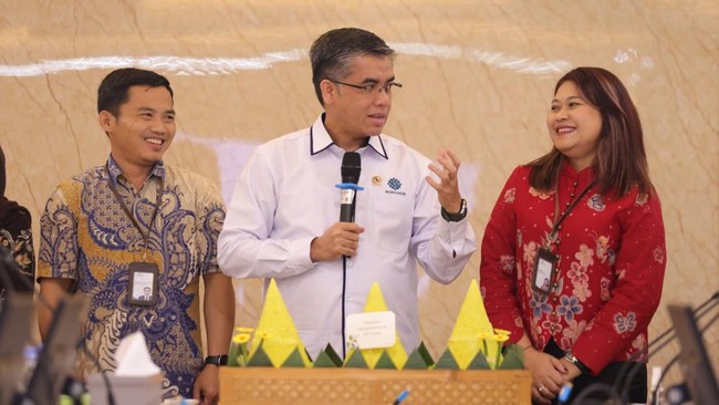 Menteri Ketenagakerjaan Yassierli dorong LKS Tripnas tingkatkan produktivitas pekerja, Peluncuran Lembaga Produktivitas Nasional jadi langkah awal kolaborasi.