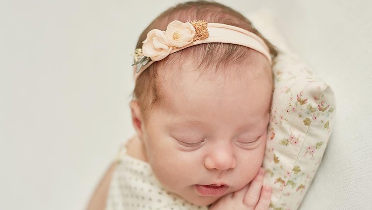 Nama Bayi Bahasa Latin