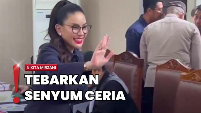 Tampak Sehat, Nikita Mirzani Salami Pendukung-Doktif Sebelum Sidang