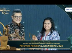 Kembangkan Kawasan Kota Berkelanjutan, Sarana Jaya Raih Penghargaan Ekonomi Hijau