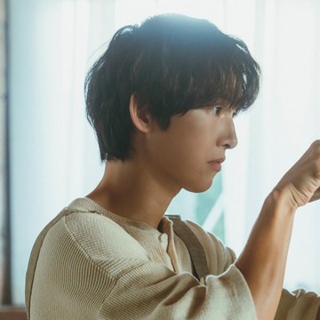 Jadi Florist, Song Joong Ki Pancarkan Aura Manis di Drama Korea Baru My Youth