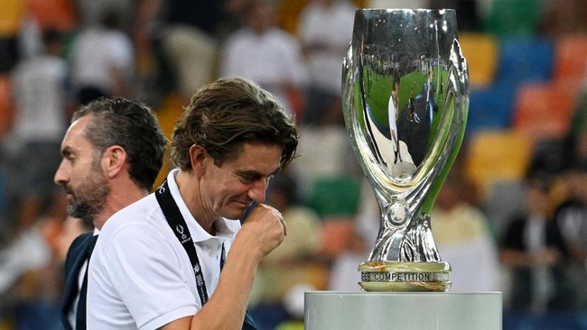Pelatih Tottenham Hotspur Thomas Frank menilai 'operasinya berhasil, tapi pasiennya meninggal' saat melawan PSG di final Piala Super UEFA 2025.