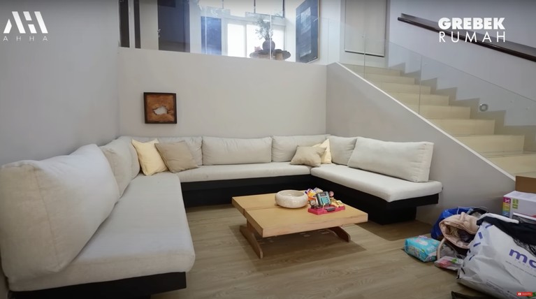 Rumah Pinkan Mambo Rumah Pinkan Mambo