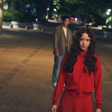 Yoona Girls' Generation Ungkap Pengalaman Seru Saat Syuting Pretty Crazy, Sempat Lompat ke Sungai Han?