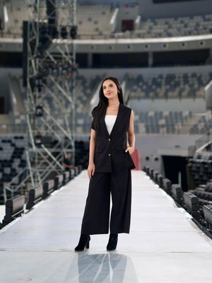 Get The Look: Ide Gaya ke Kantor yang Simple dan Elegan ala Lyodra Ginting, Mudah Disontek!