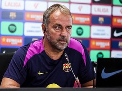 Lambatnya Pendaftaran Pemain Barcelona Bikin Flick Emosi