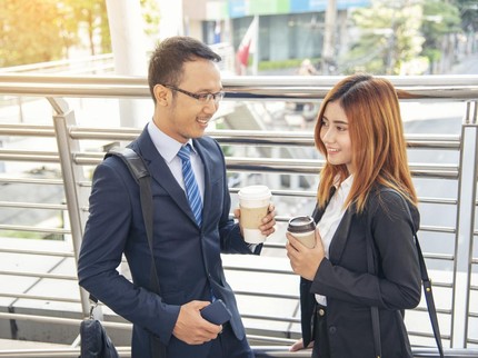 Kebiasaan Ngopi & Jajan Kantin Bikin Gaji Pegawai di Jakarta Hanya Numpang Lewat
