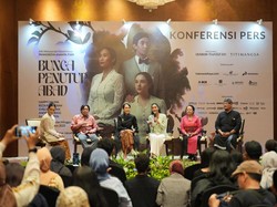 Nyai Ontosoroh, Annelies hingga Minke Hidup Lagi di Bunga Penutup Abad