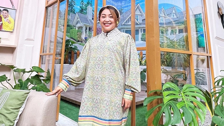 Pesan Mpok Alpa untuk Anak Kembar: Mama Mau Liat Kamu Tumbuh Besar - Insertlive.com
