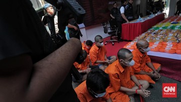 FOTO: Polda Metro Tangkap Tersangka 516 Kg Sabu Jaringan Internasional