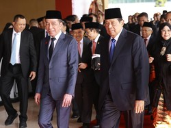 Jokowi Unggah Momen Akrab dengan SBY-Try Sutrisno Saat Sidang Tahunan MPR