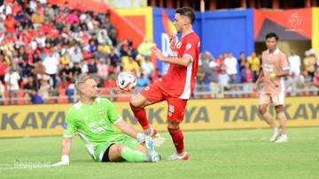 Liputan Olahraga CNN Sport : Hasil Super League: 2 Gol Injury Time, Semen Padang Hajar Dewa United