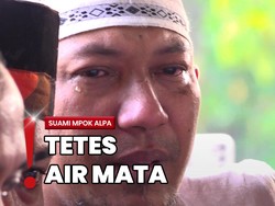 Momen Haru Aji Darmaji Lepas Mpok Alpa ke Liang Lahad