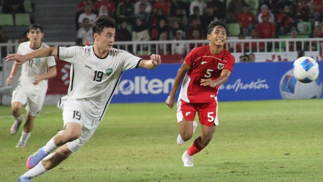 Timnas Indonesia U-17 mengalahkan Uzbekistan 2-0 pada laga kedua Piala Kemerdekaan 2025. Berikut klasemen Piala Kemerdekaan 2025 pada Jumat (15/8).