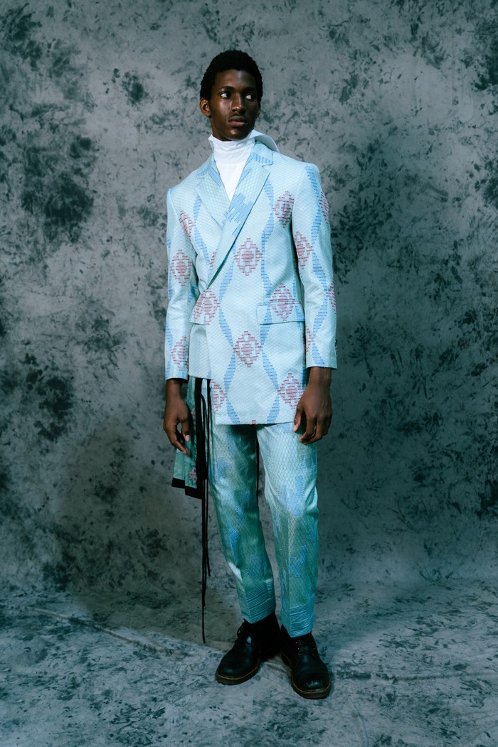 Bagaimana pendapatmu tentang koleksi tenun karya Wilsen Willim ini, Beauties?/ Foto: Dok. Wilsen Willim