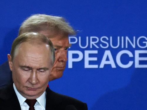 Gaga Deal Sama Putin, Trump Berdalih Kejar Perdamaian Bukan Gencatan