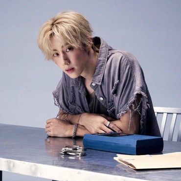 Lirik Lagu Hold Still - Mark Tuan